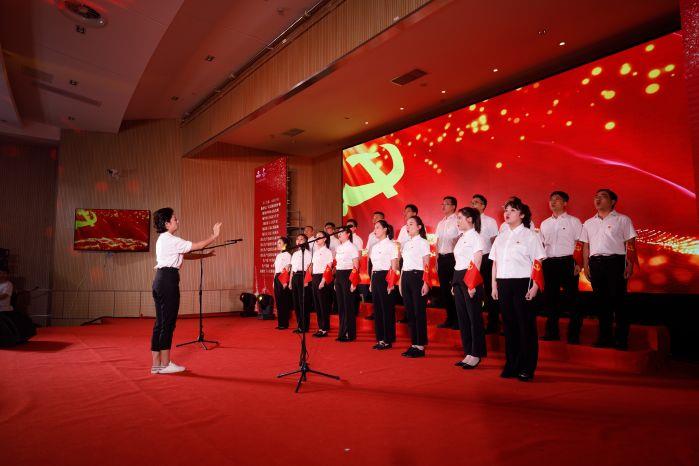 4、《没有共产党就没有新中国》山东分公司